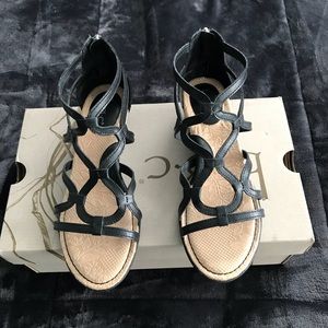 b.o.c gladiator sandals